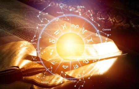 四季折々のイベントを星占いでより楽しく過ごすアイディア